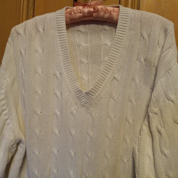 Vintage White Cable Knit Preppy V-Neck Sweater Size Large (T-331) - Picture 2 of 6